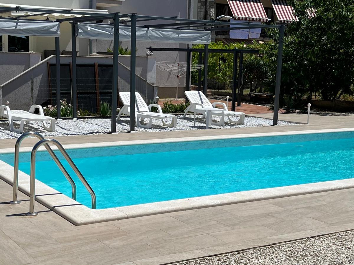 Appartement Grey Pearl With Free Ev Ch-Station à Valbandon Extérieur photo