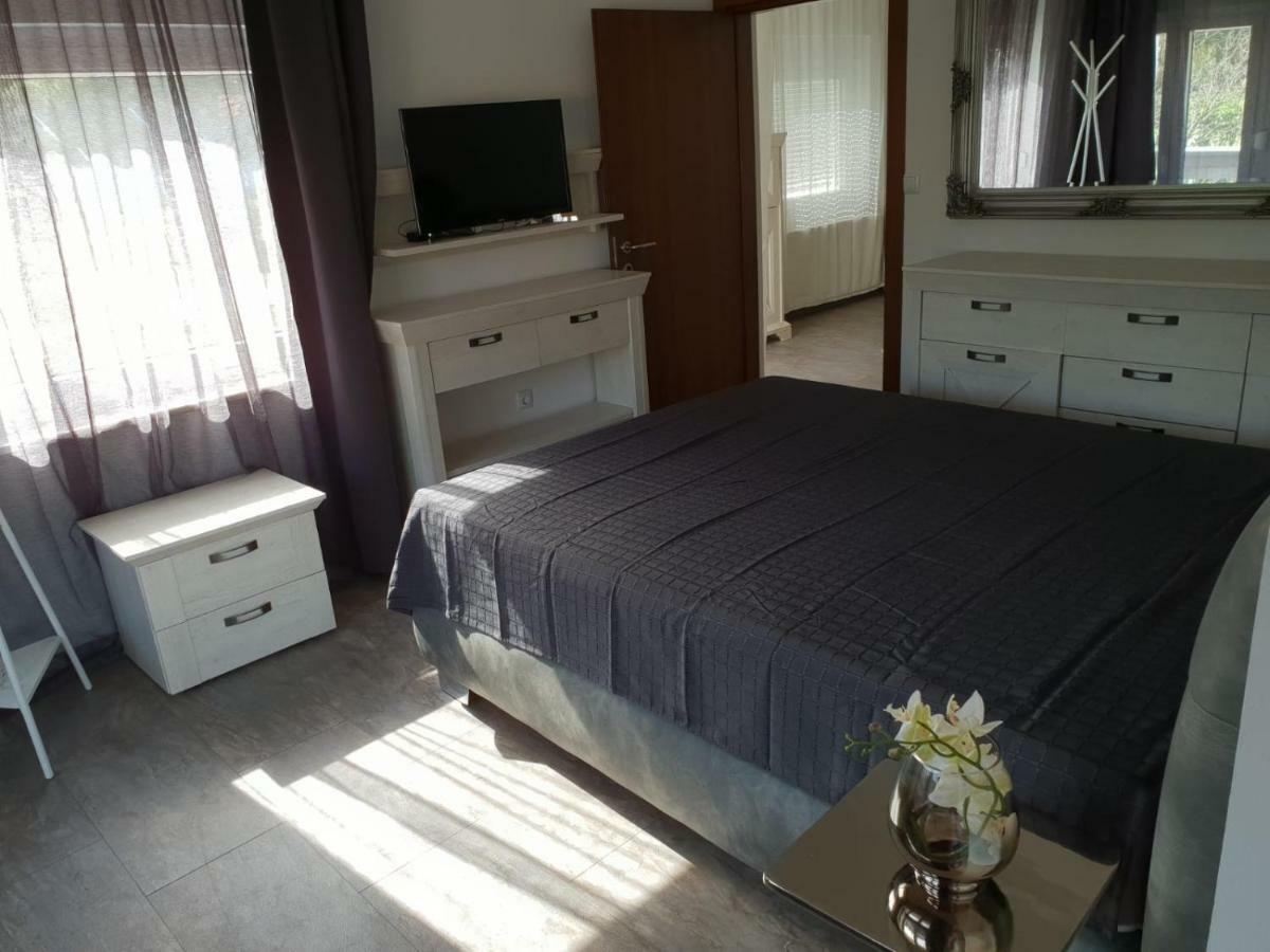 Appartement Grey Pearl With Free Ev Ch-Station à Valbandon Extérieur photo